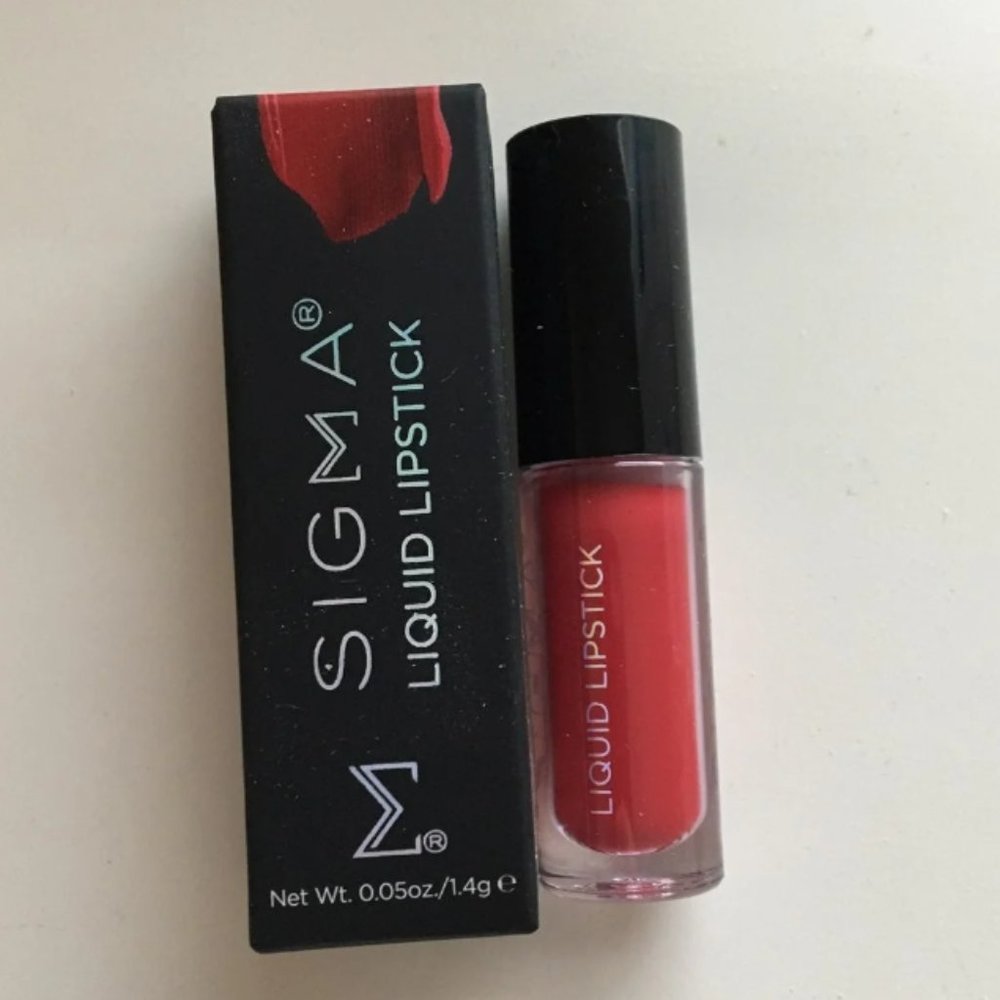 Sigma Liquid Lipstick Venom Red Liquid Matte Wine Color Travel Purse Size